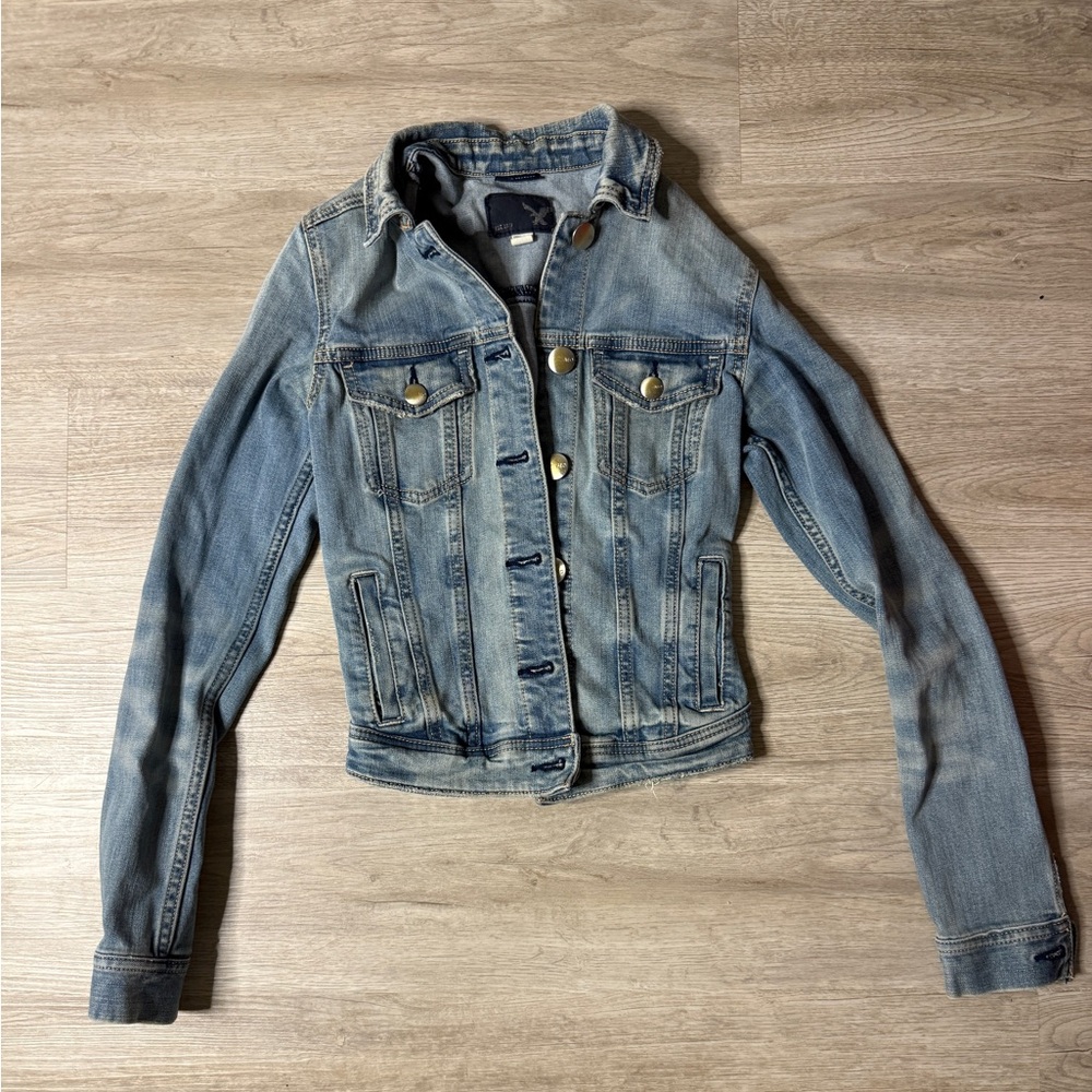 American Eagle Outfitters Light Blue Jean Jacket